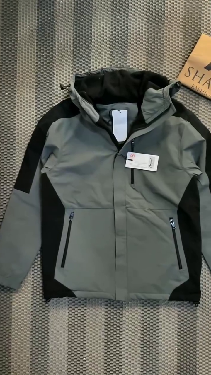 🧥 ArcticShield Pro Winter Hooded Jacket – Ultimate Warmth Meets Urban Style ❄️🔥