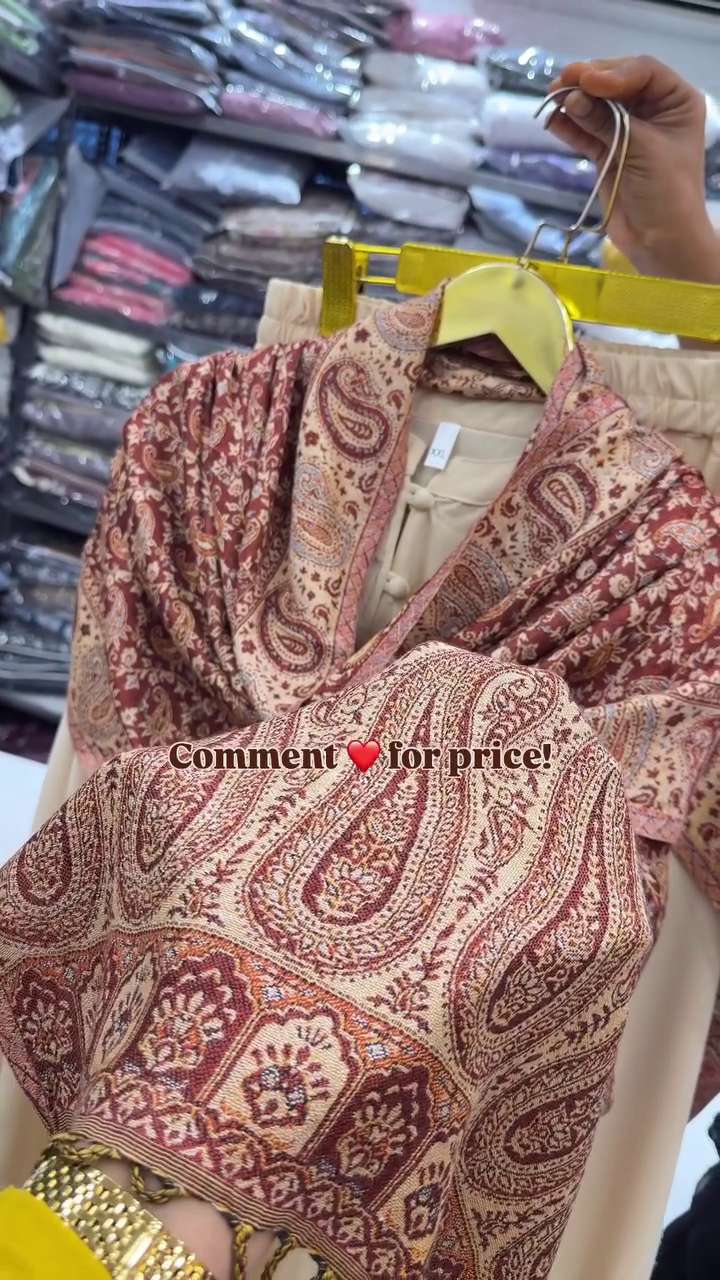 🌸 Royal Paisley Grace Kurta Set with Elegant Shawl 🌸