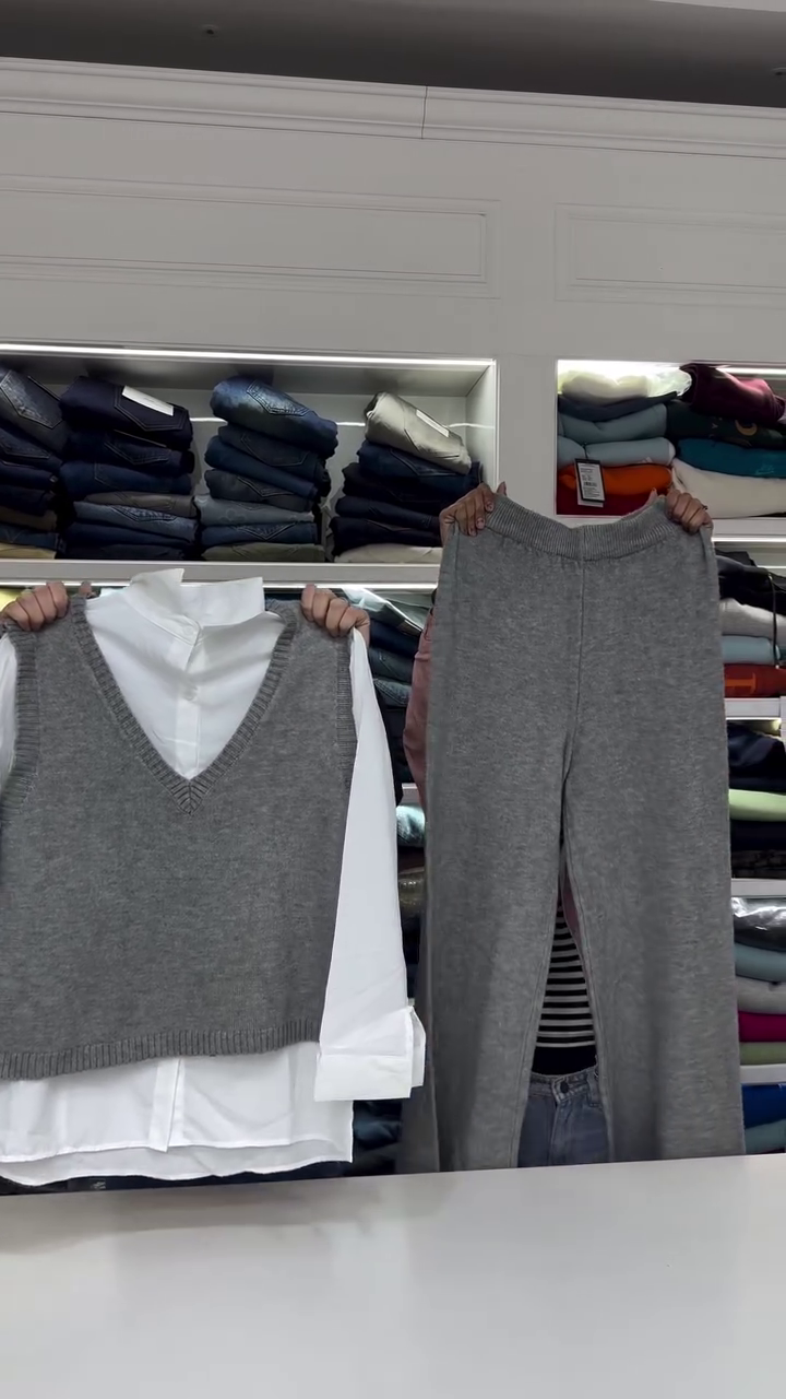 Classic Chic Layered Co-Ord Set – Elegant Comfort Redefined