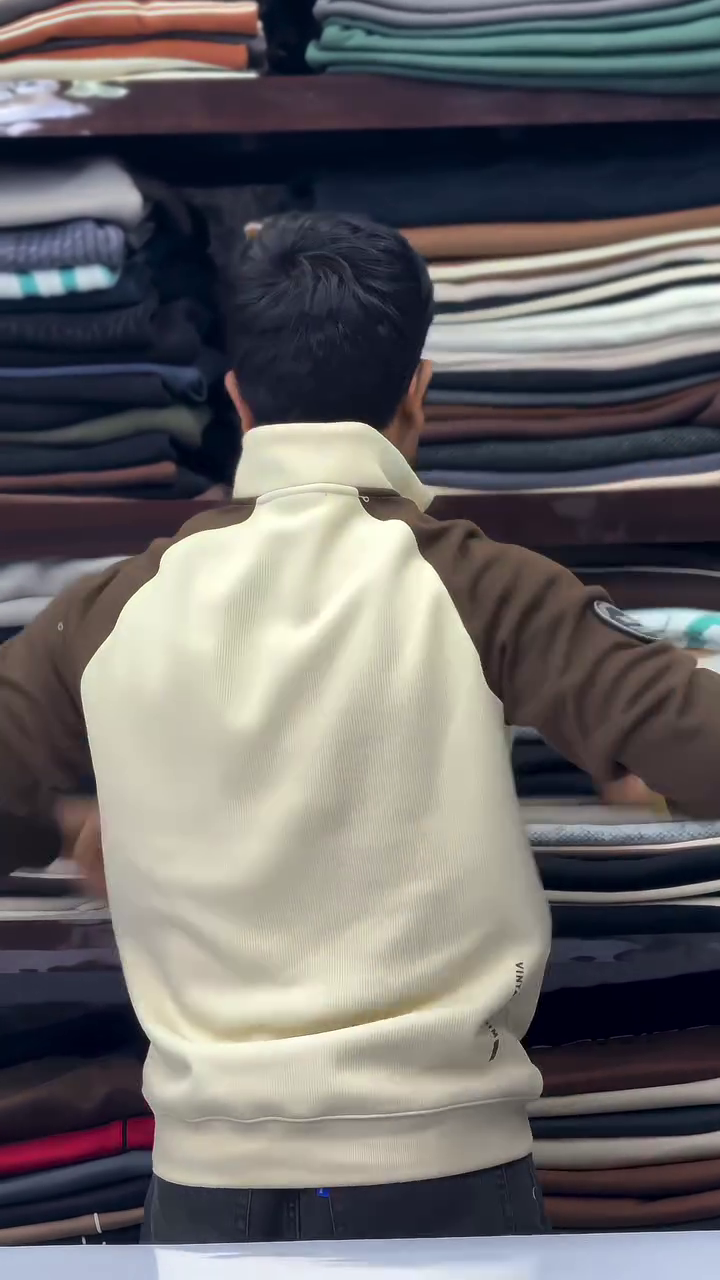 Half-Zip Sweatshirt – Sporty Comfort, Everyday Style