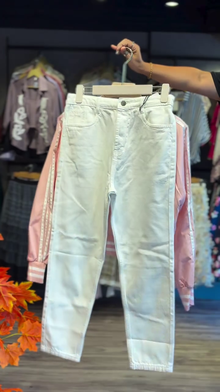 Trendy Pink Bomber Jacket Set with White Pants for Sporty Street Style