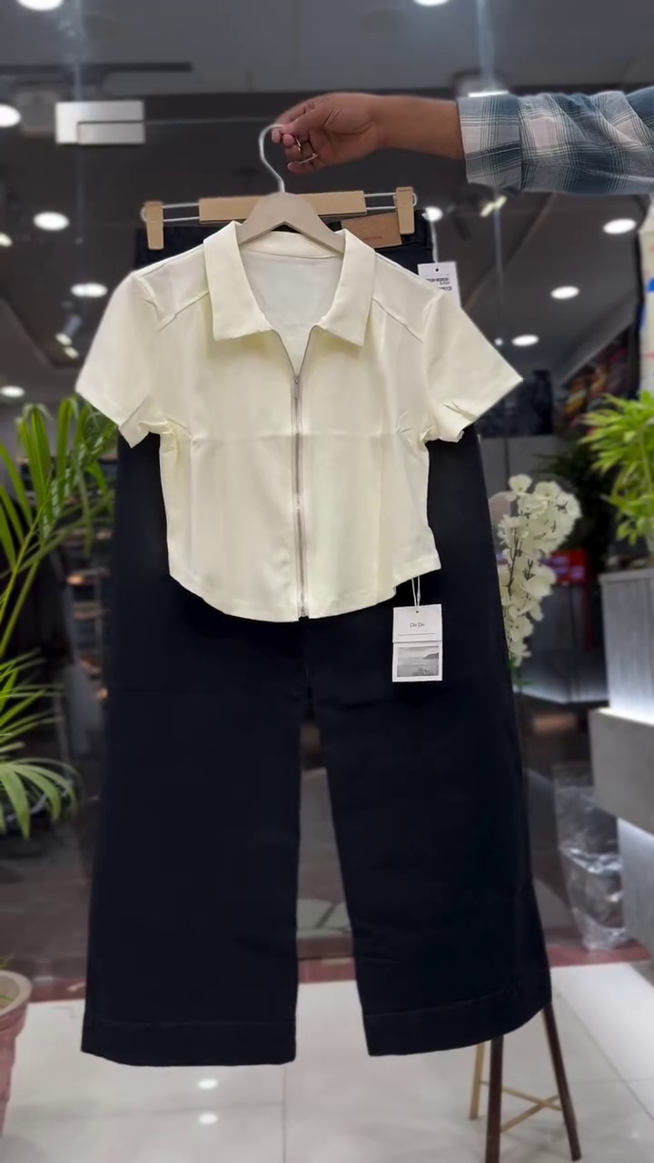 Cream Zip-Up Collar Top with Black Wide-Leg Pants Set