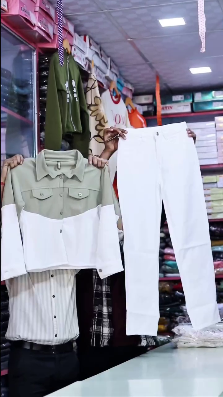 Color Block Cropped Shirt with White Straight Pants Set