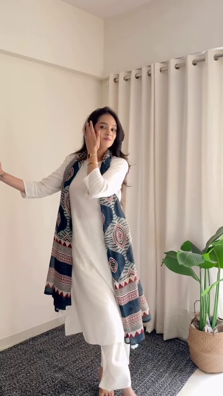 Classic Black Kurta with Printed Dupatta