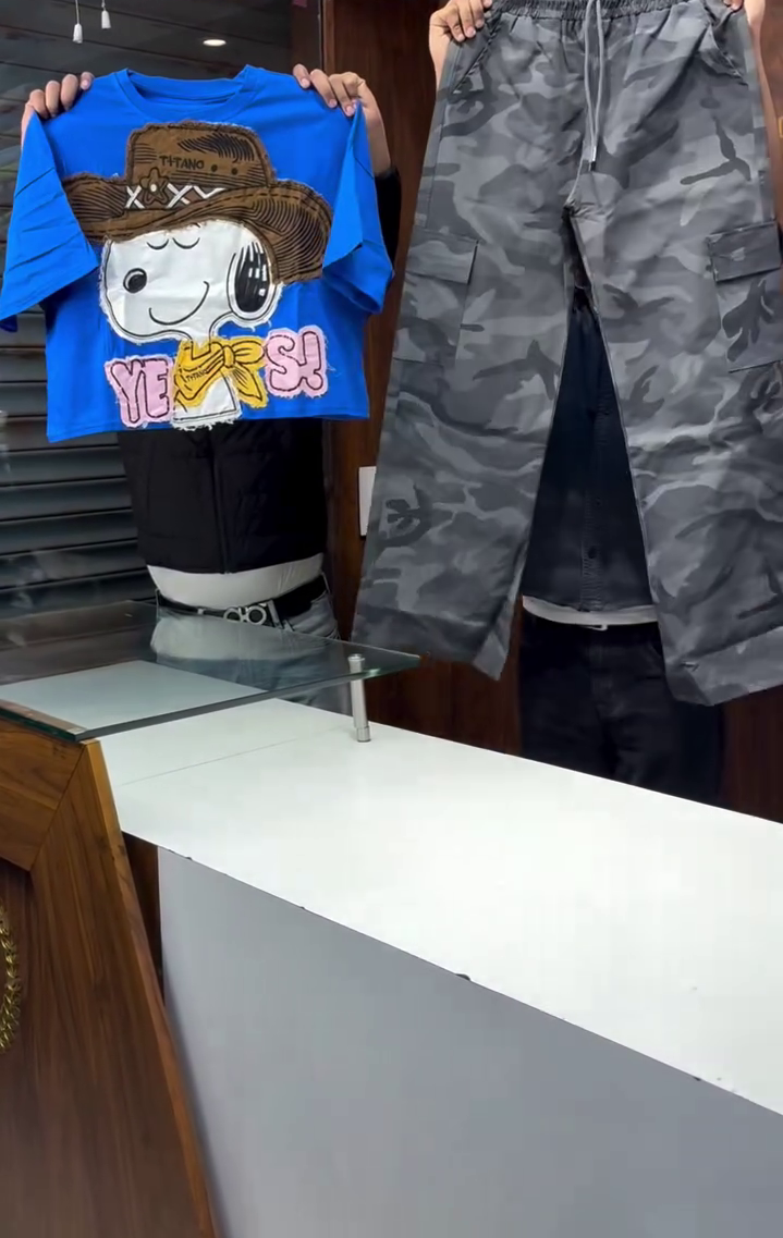 Stylish Graphic T-Shirt with Camouflage Cargo Pants