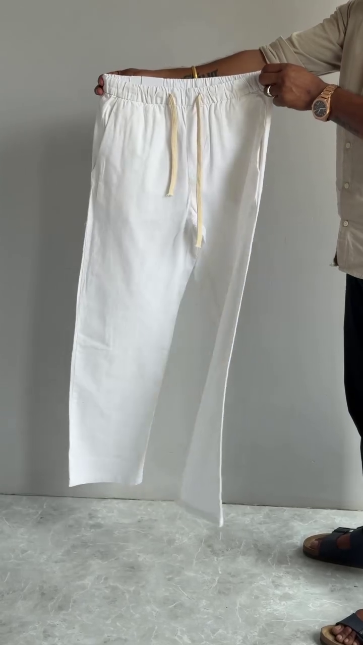 Classic Brown Elastic Waist Pants with Adjustable Drawstring for Everyday Comfort