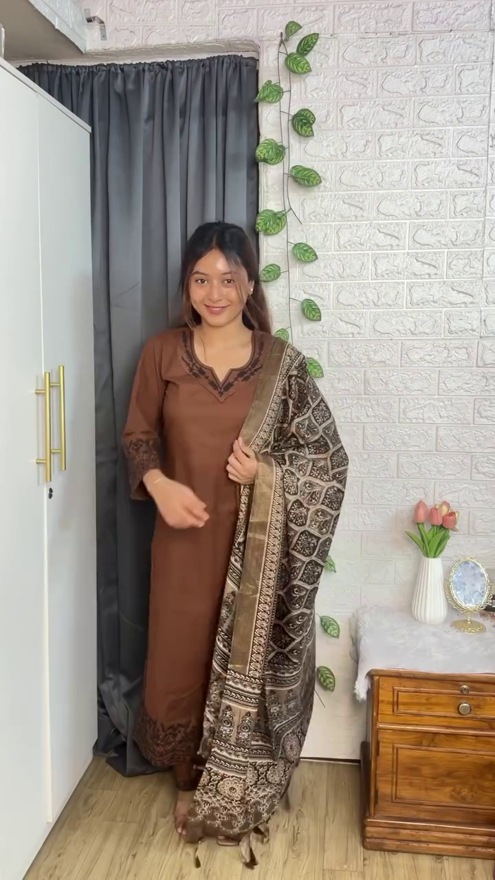 Elegant Earth-Tone Kurta Set