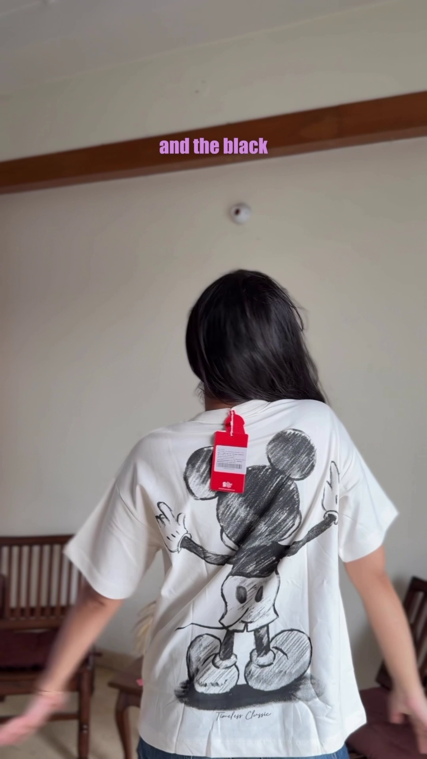 Classic Snoopy Graphic Black T-Shirt