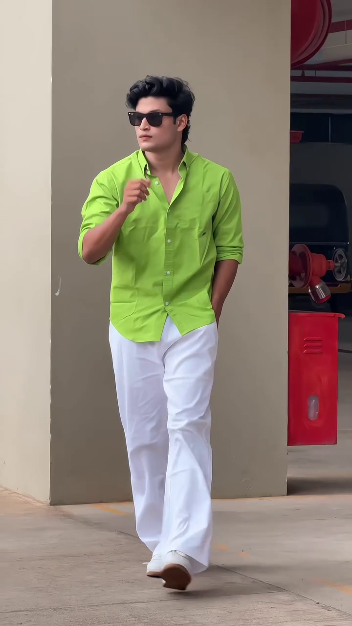 Modern Casual Men’s Shirt Look