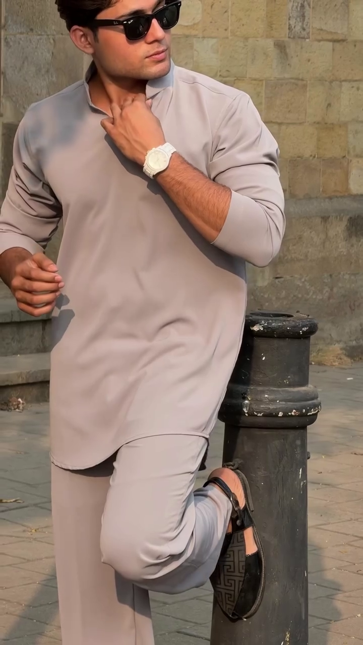 Modern Minimal Kurta Set
