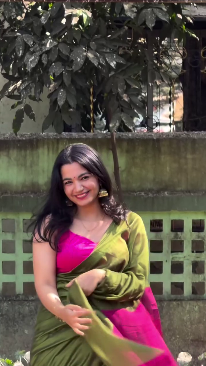 💚 Olive Glow Saree