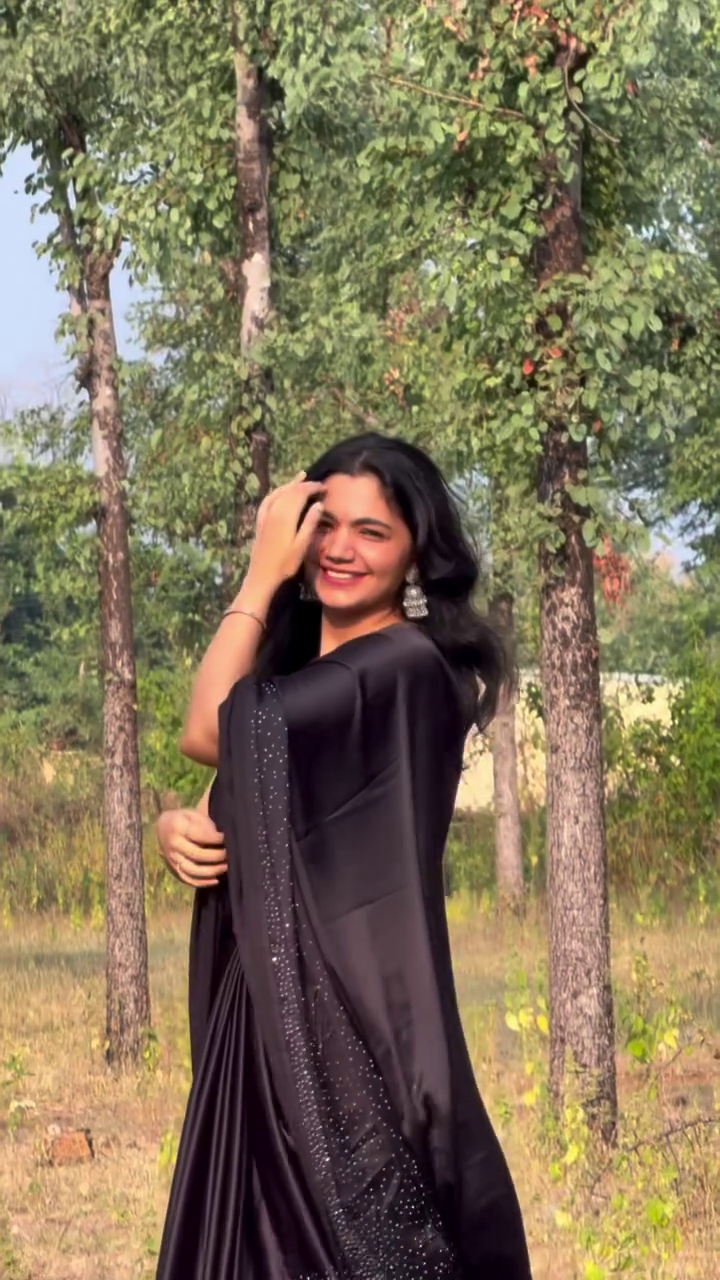 Midnight Sparkle Saree – Effortless Glam Elegance