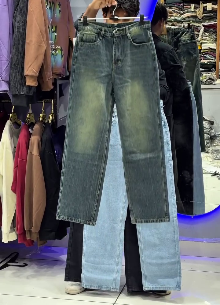 Classic Wide-Leg Denim Jeans