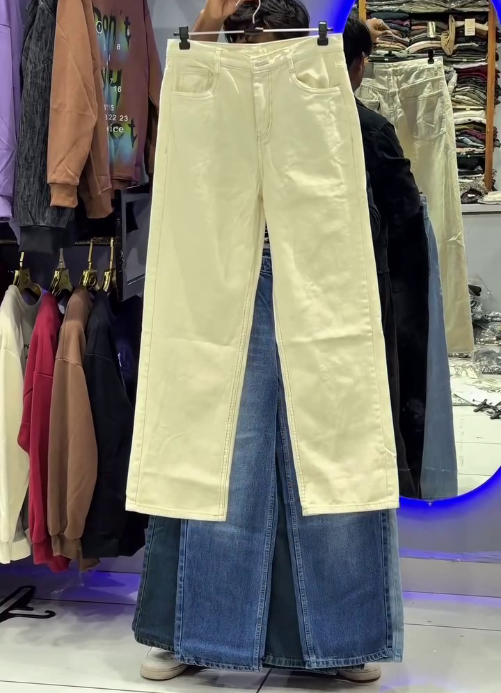 Classic Wide-Leg Denim Jeans