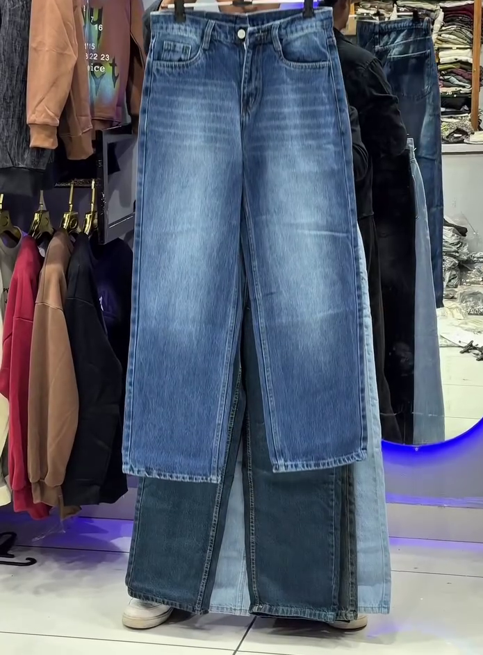 Classic Wide-Leg Denim Jeans