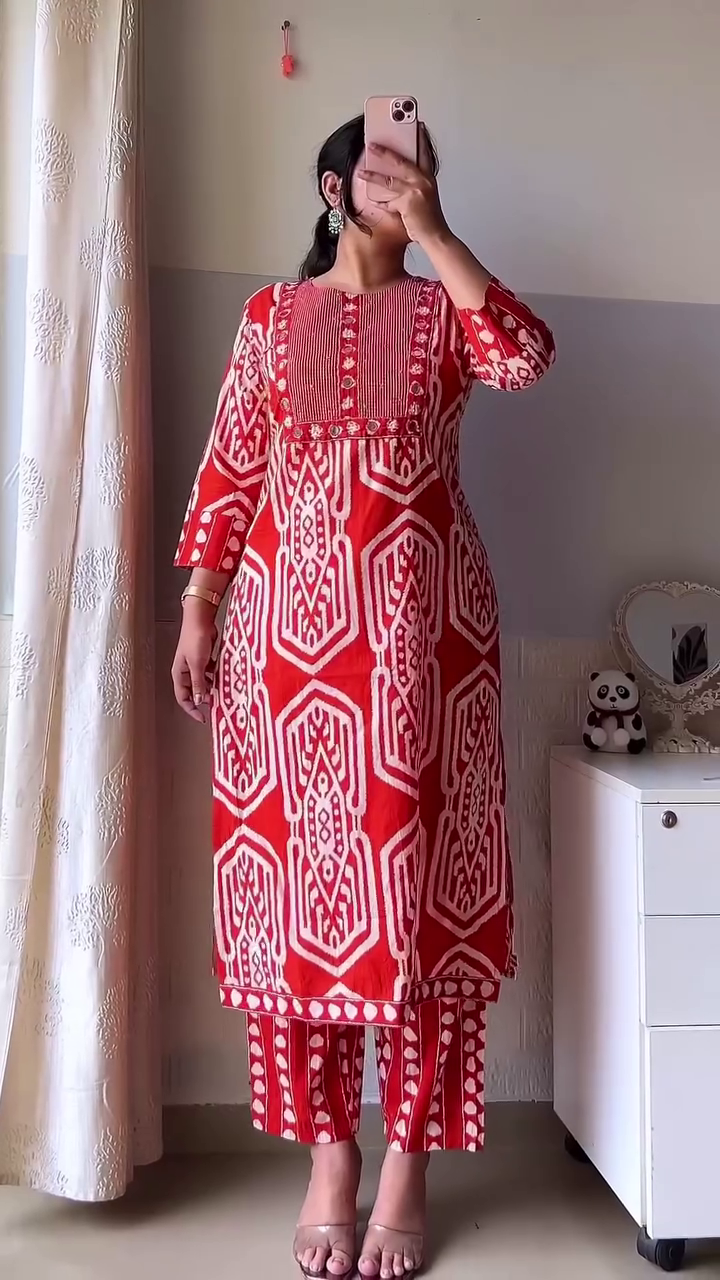 White Elephant Print Cotton Kurta Set