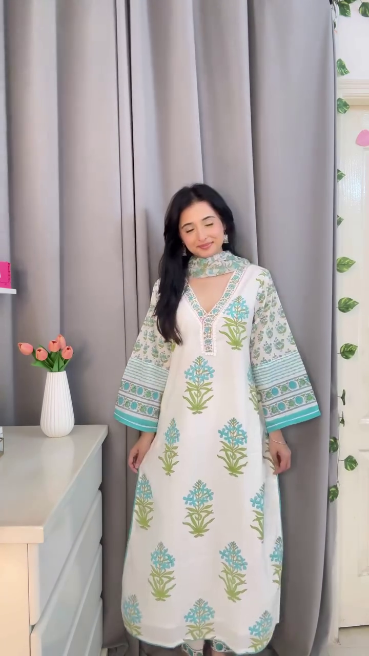 Floral Printed Elegant Kurta Dress