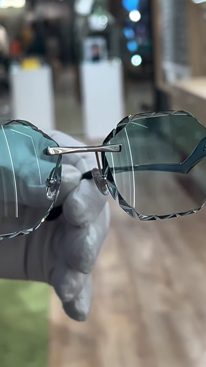 . Luxury Rimless Geometric Sunglasses