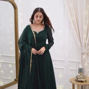 Beautiful trending new design Georgette Gaun and pent with dupatta set for women